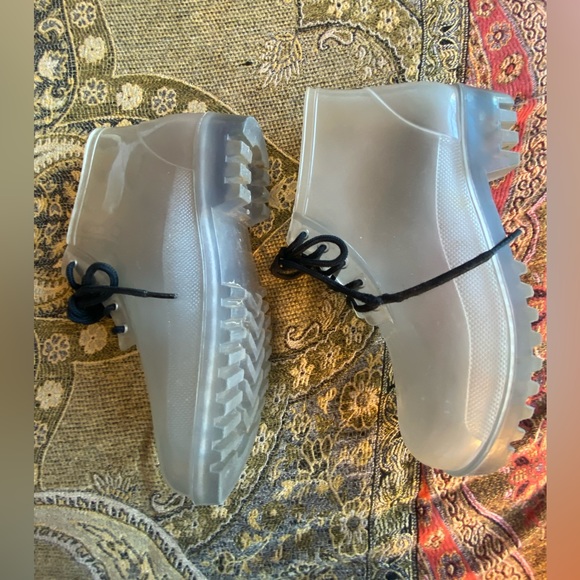 Jelly Ankle Boots Clear & Black Laces size Woman’s 9 - Picture 5 of 7